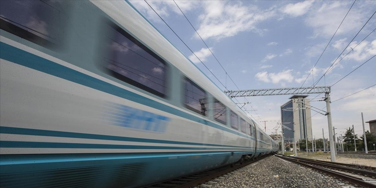 Ankara-İzmir Hızlı Tren Hattı'nın 2024 sonunda bitiyor