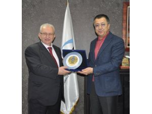 Kazakistan Büyükelçisi, Samsunlu İş Adamlarını Yatırıma Davet Etti