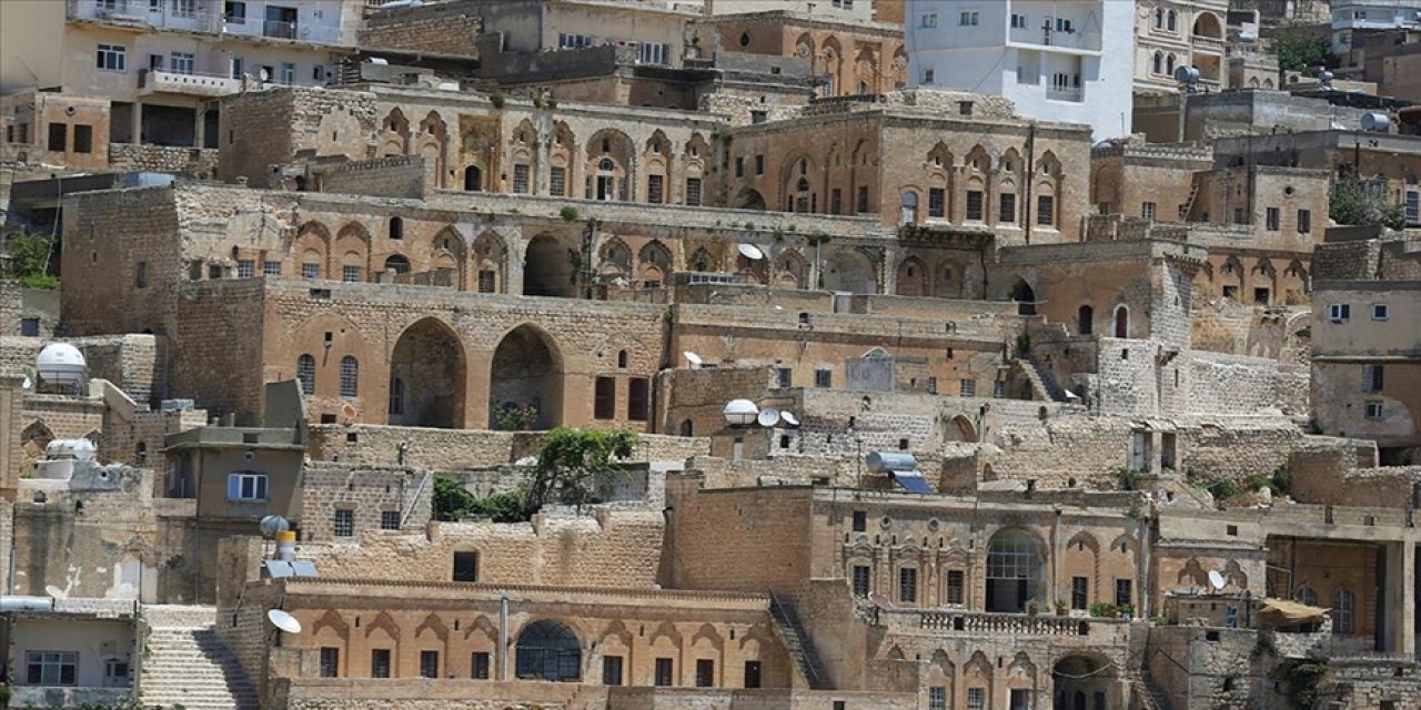 Medeniyetler şehri Mardin kültür turlarının bayram rotası oldu