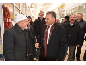 Başkan Büyükkılıç Esnafı Ziyaret Etti