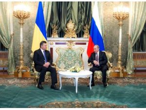 Moskova’da Yanukoviç İle Putin Görüştü
