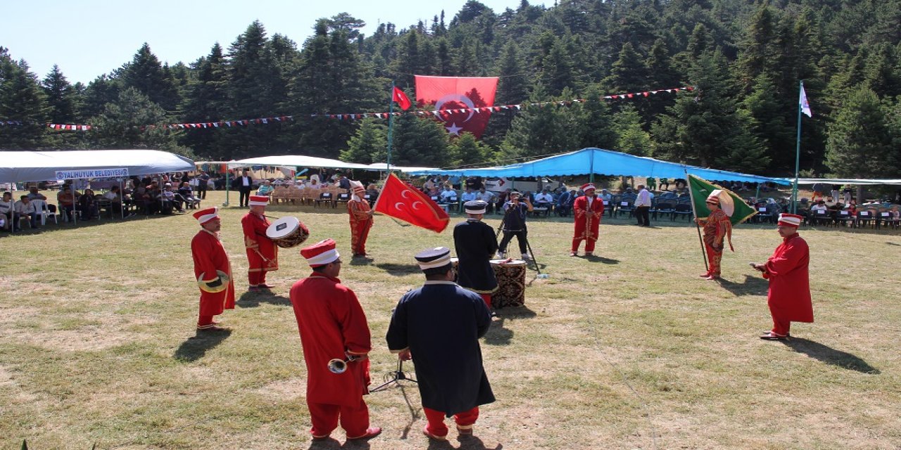 10. Yalıhüyük Geleneksel Yayla Şenliği gerçekleştirildi