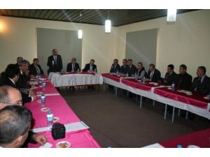 Gülsar: İdareci Ve Öğretmenler Öğrencilere Gülümsemeli