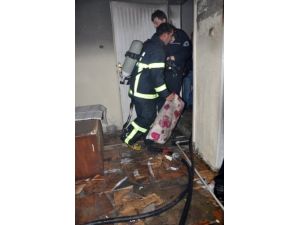 Sobadan Düşen Kıvılcım Evi Yaktı: 1 Ölü, 1 Yaralı
