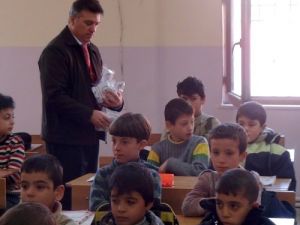 Kimse Yok Mu, Suriyelilere Aile Hijyen Paketi Dağıttı