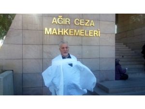 İzmir Adliyesi Önünde Kefenli Eylem