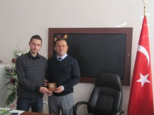 Aü, Öğrenci Konsey Başkanı'nı Seçti