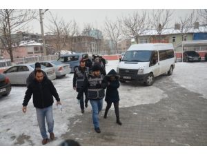 Iğdır'da Gümrük Operasyonunda Gözaltına Alınanlar Adliyeye Sevkedildi