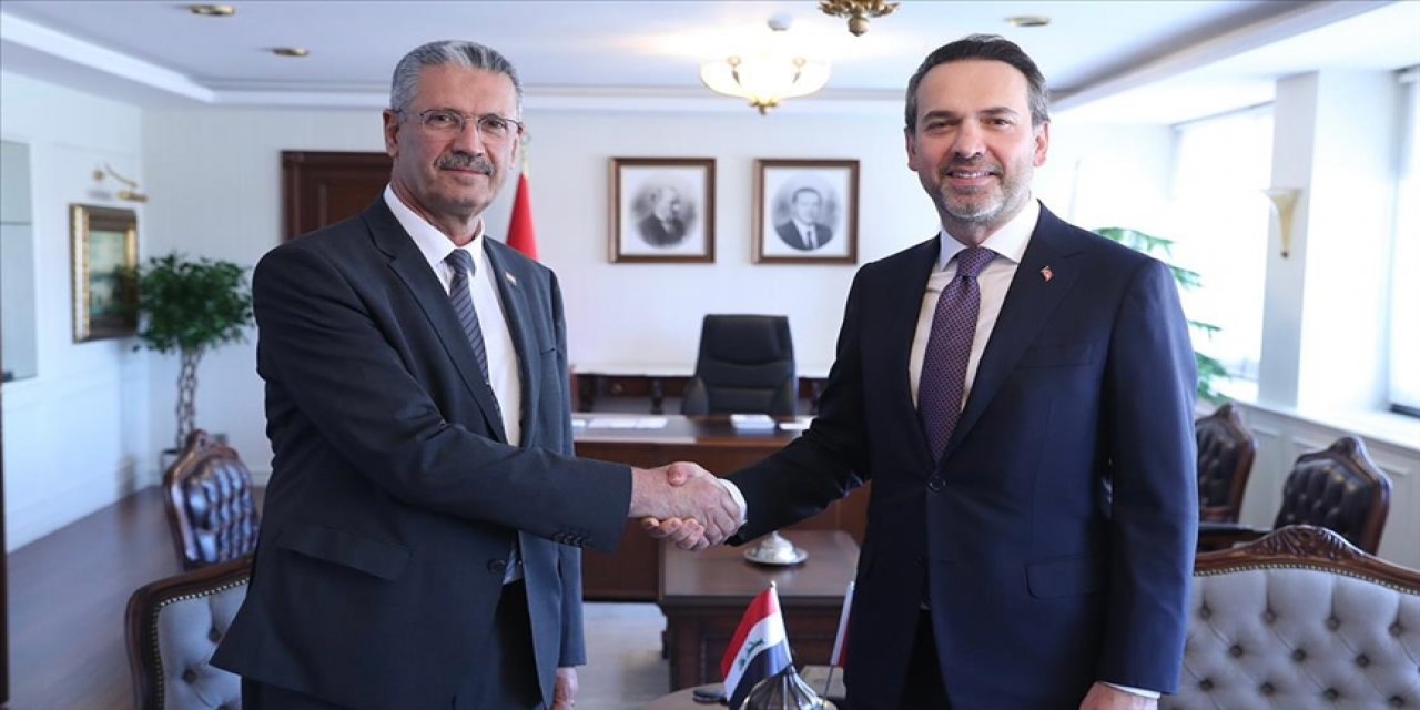 Enerji ve Tabii Kaynaklar Bakanı Bayraktar, Irak Petrol Bakanı Abdulgani ile görüştü