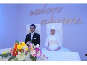 Suriyeli Çift, Siirt'te Dünya Evine Girdi