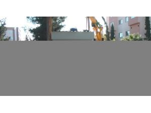 Polis Nöbet Kulübeleri Zırhlandı