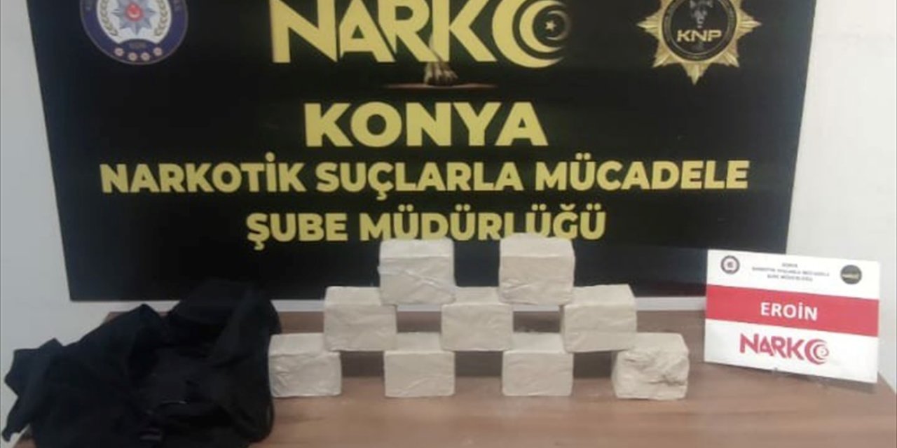 Konya'da uyuşturucu satıcılarına yönelik operasyonlarda 11 kişi tutuklandı