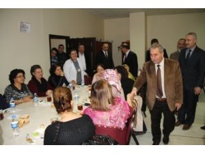 Başkan Demirtaş, Bayan Kursiyerlerin İsteklerini Dinledi