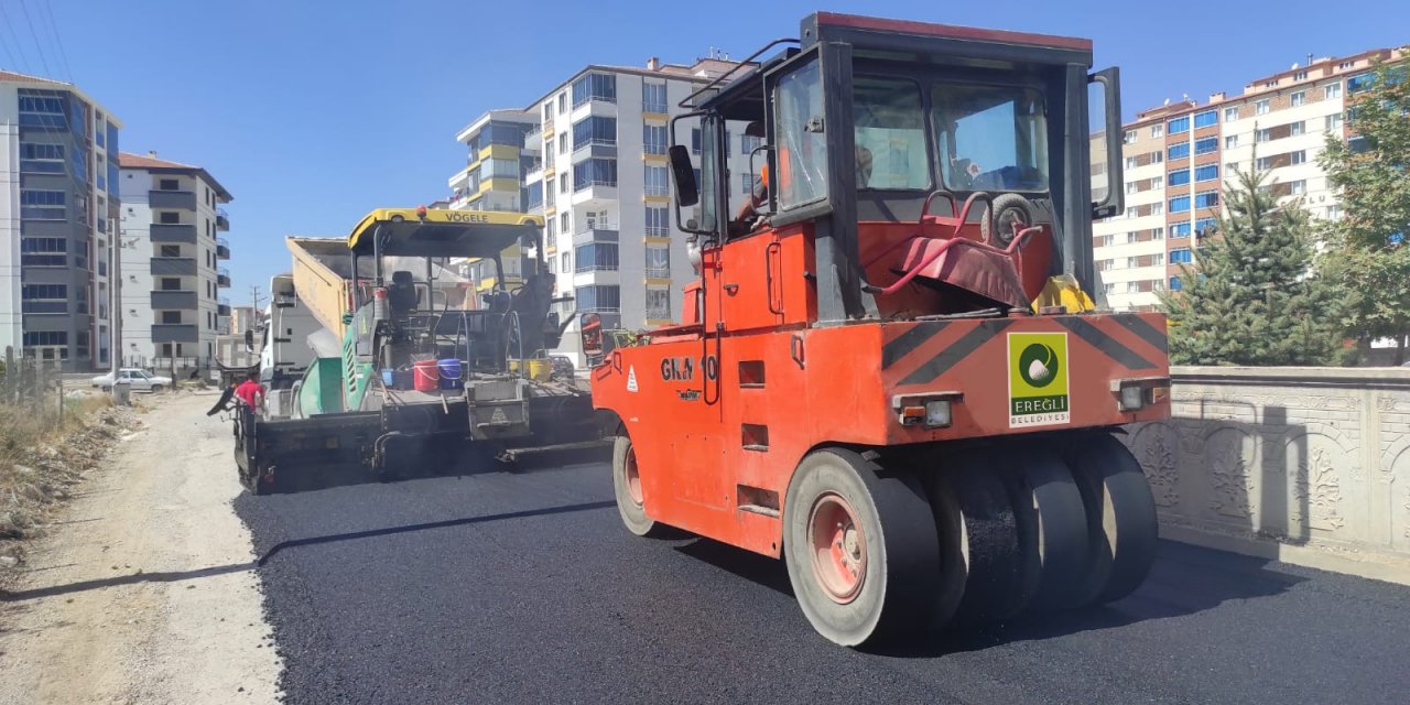 Ereğli Belediyesi’nin asfalt  çalışmaları devam ediyor