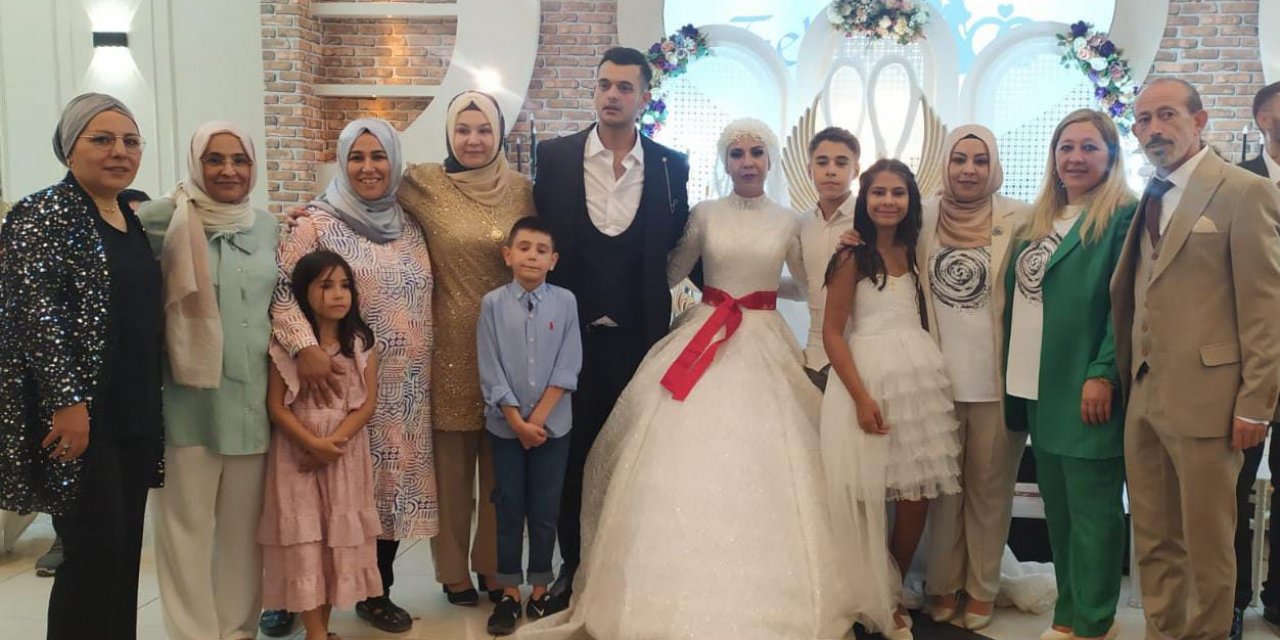 Güleda Ve Mustafa Cengiz çifti dünya evine girdi