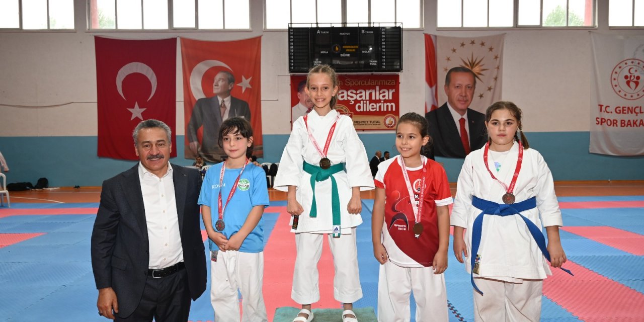 Seydişehir’de Şehit ve Gazileri Anma Karate Turnuvası sona erdi