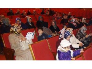 Nilüfer Derneği Eğitimin Önemine Dikkat Çekti