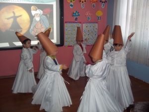 Bahar Çocuk Akademisi'nde Hz. Mevlana Anıldı