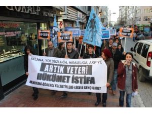 Rüşvet Ve Yolsuzluklara Öğrencilerden Tiyatral Protesto