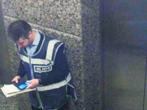 Başbakan Erdoğan'ın bahsettiği polis kamerada!