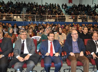 Konya'da "1 şiir 1 yetim" gecesi