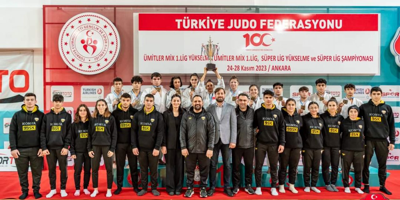 Büyükşehir judo takımı Ankara’da şampiyon oldu