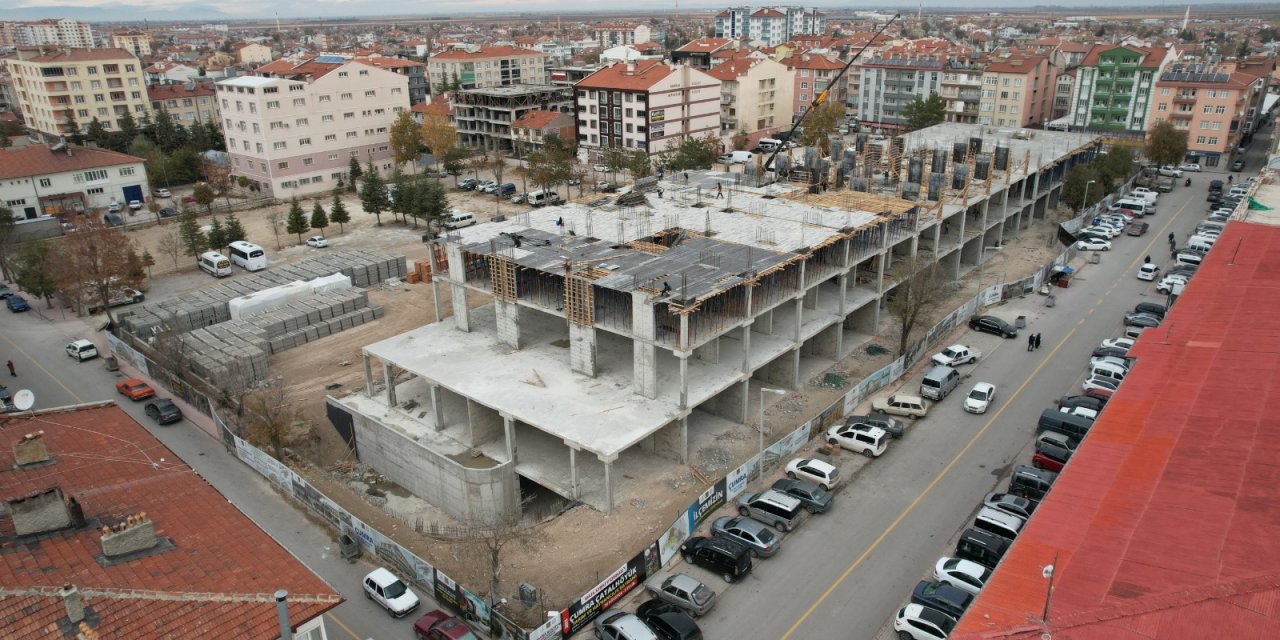 Çumra Ticaret Merkezi inşaatı yükseliyor