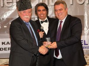 Altepe’ye ‘yılın En İyi Belediye Başkanı’ Ödülü