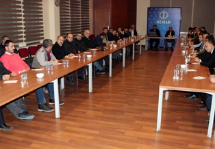 2013’te bin 100 iş yerine ruhsat verildi