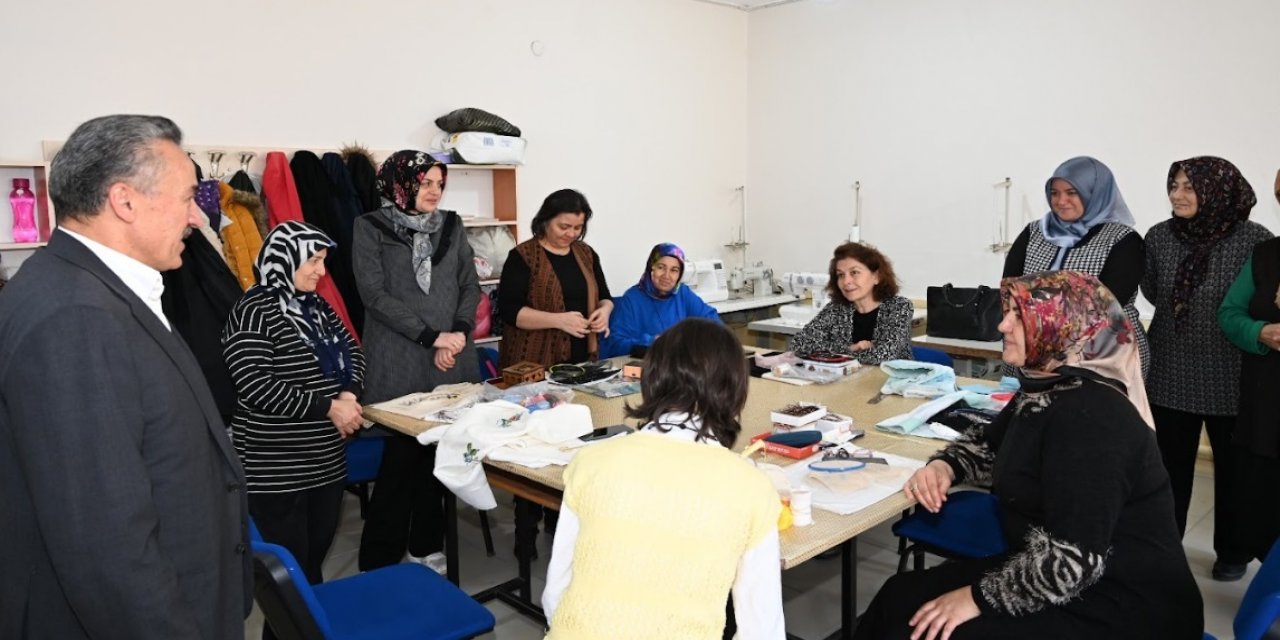 Seydişehir Belediyesi’nden HEM kursiyerlerine destek