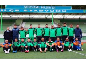 Şehitkamil Belediyespor, İlk Devreyi Namaglup Tamamladı