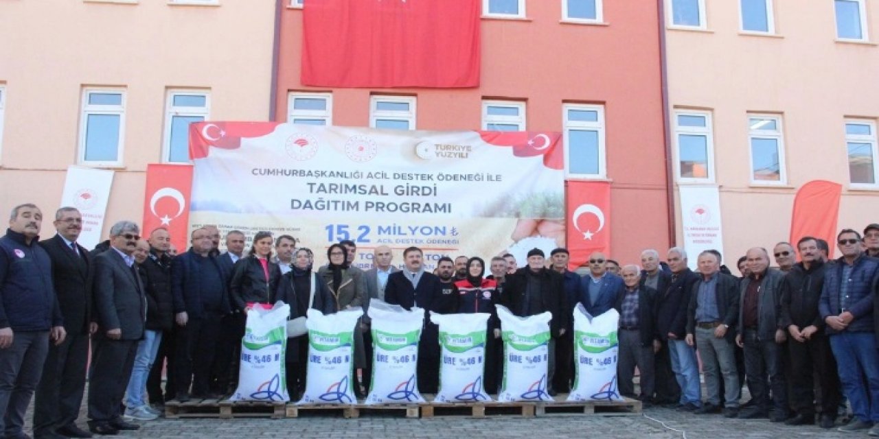 Karaman'da üreticilere gübre ve yem desteği dağıtım töreni düzenlendi