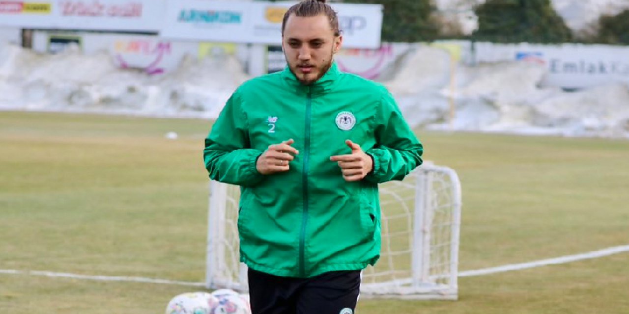 Metehan Konyaspor  formasıyla ilki yaşadı