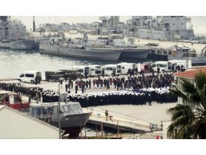 İzmir'de Tersane Şehitleri İçin Tören Düzenlendi