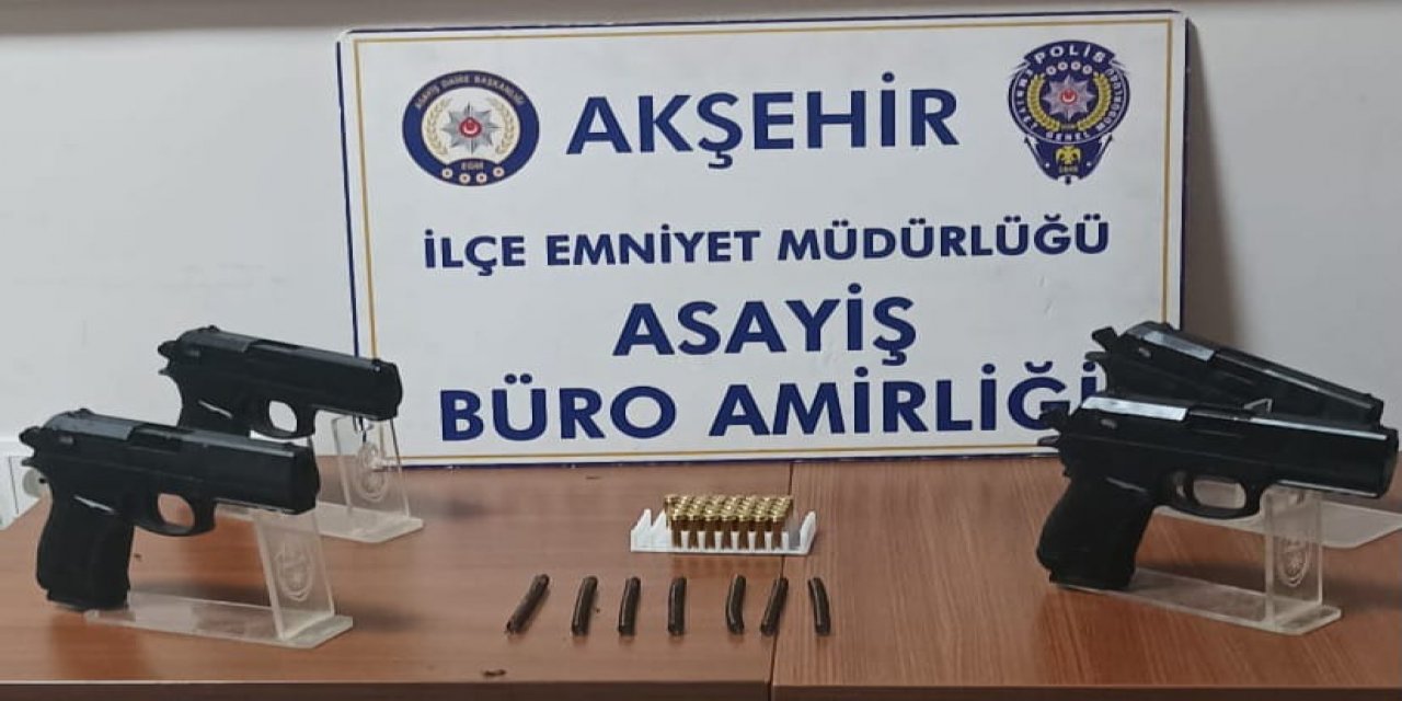 Akşehir'de merdiven altında  üretilen silahlar ele geçirildi