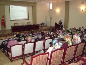 Kur’an Kursu Öğreticileri Aylık Toplantısı Yapıldı