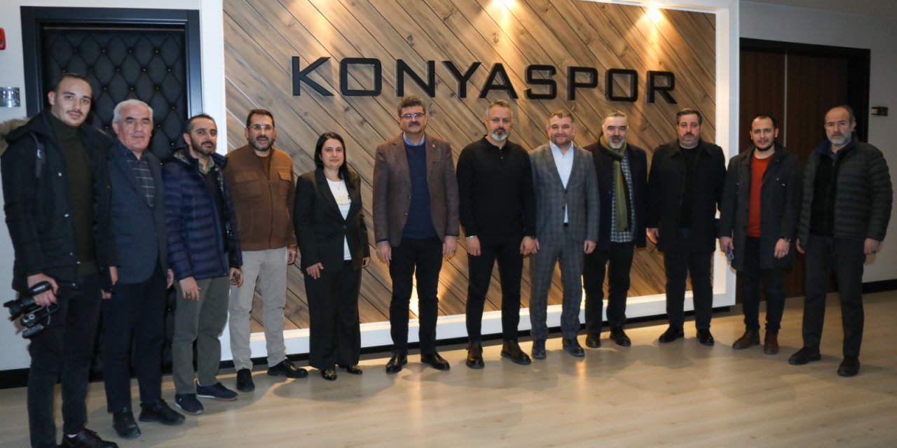 Gazetecilerden Konyaspor’a destek ziyareti