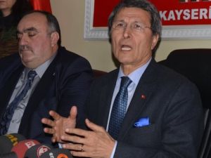 Halaçoğlu: Başbakan Daha Karanlık Bir Yola Girdi