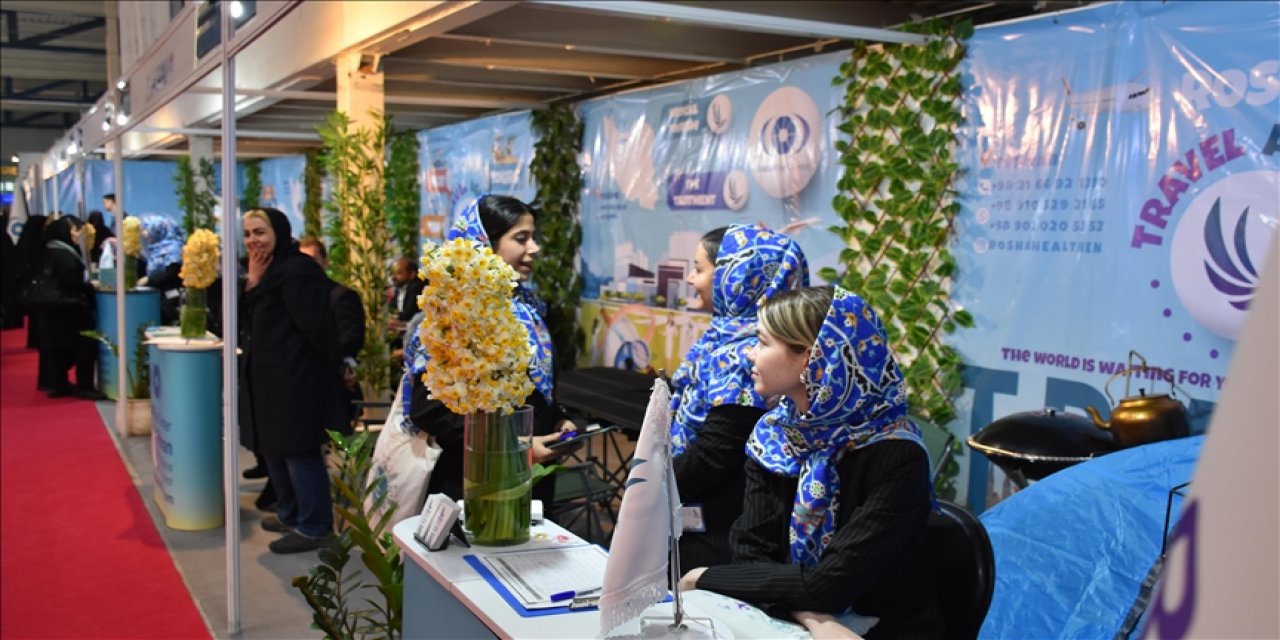 Tahran'daki turizm fuarına katılan Türk ve İran firmaları iki ülke arasındaki turizmi geliştirmek istiyor