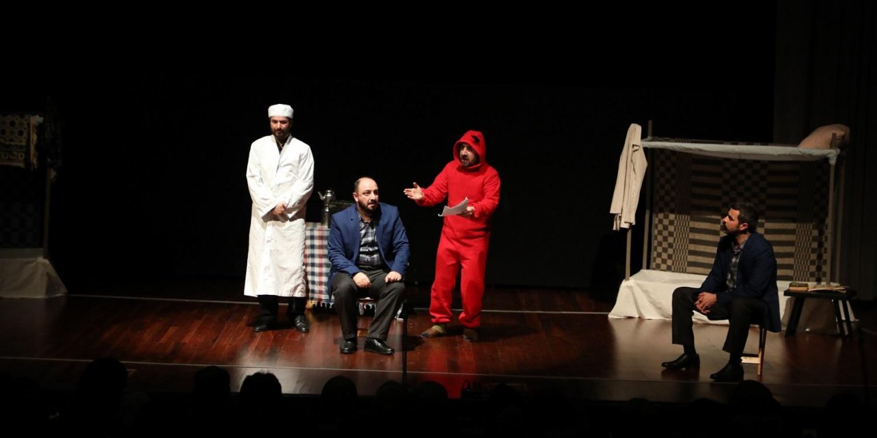 “bin yıl” tiyatro oyununa Konyalılardan büyük ilgi