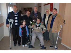 Engellilerin 'Engelsiz Sinema' Keyfi