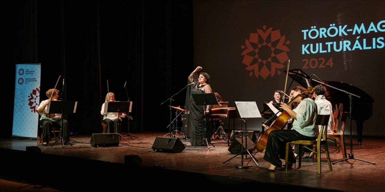 Macaristan’da Türk müzik grubu "Allegre Ensemble" konser verdi