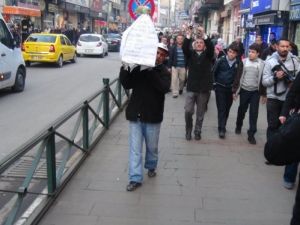 Zonguldak'ta İşsizliğe Karşı Tabutlu Eylem