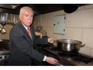 Enerji Tasarrufu Ve Lezzet İçin Yemekleri Kısık Ateşte Pişirin