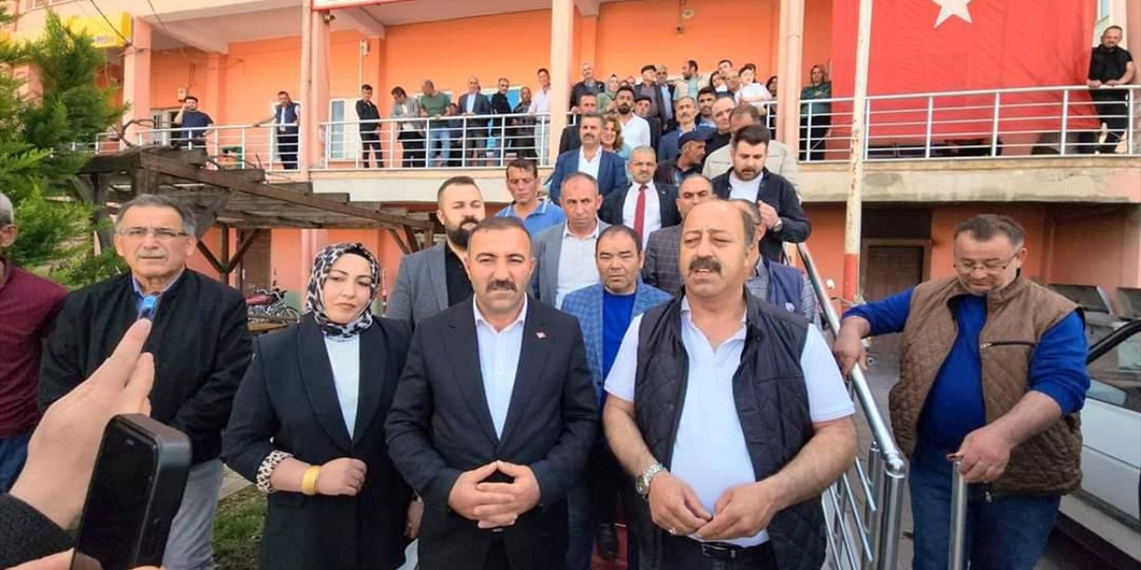 Halkapınar Belediyesi'nde devir teslim töreni düzenlendi