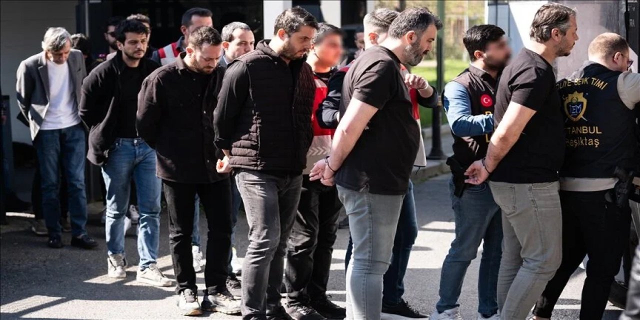 Beşiktaş'ta gece kulübü yangınına ilişkin gözaltına alınan 11 şüpheli adliyeye sevk edildi