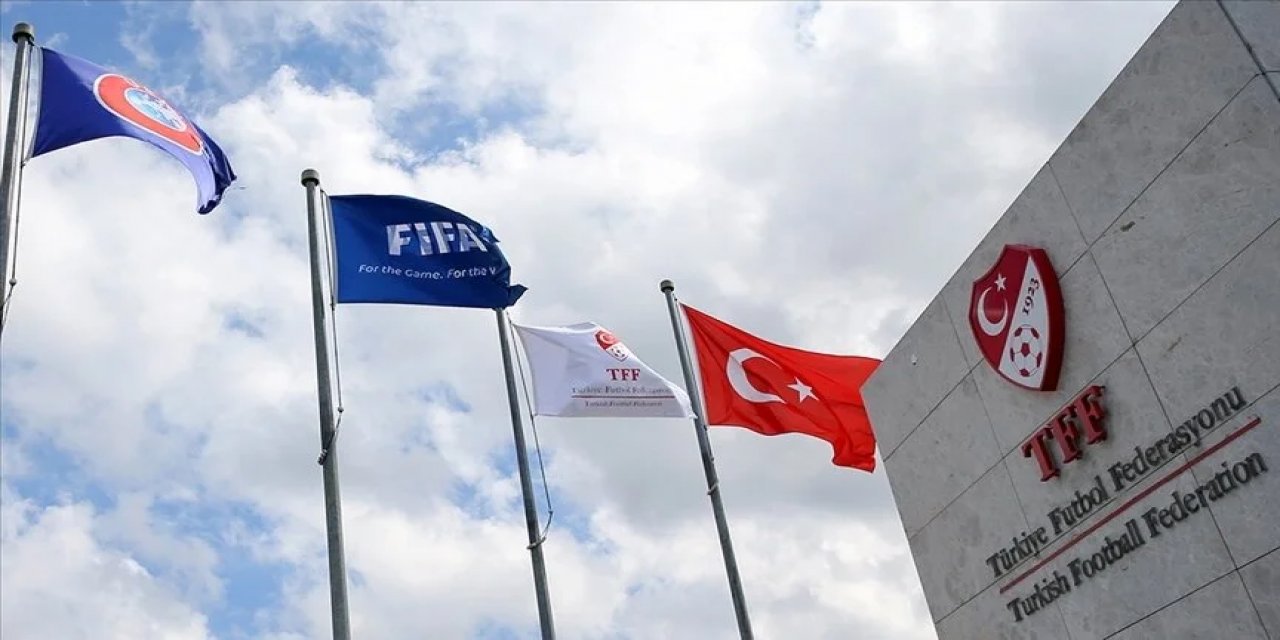 Süper Lig kulüpleri TFF'nin seçime gitmesi için noter onaylı imza toplamaya başladı