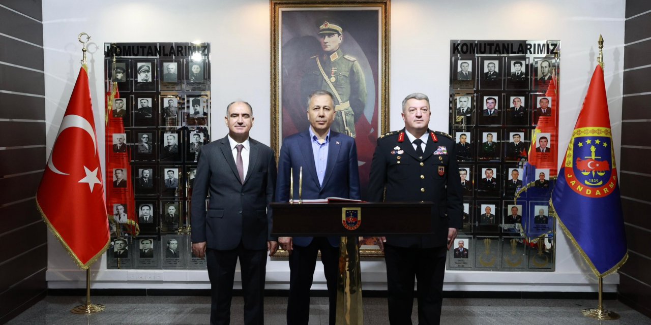 İçişleri Bakanı Yerlikaya, Konya' da ziyaretlerde bulundu