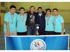 Özel Şehzade Mehmet Masa Tenisinde Manisa Birincisi Oldu