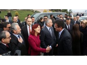 Ekonomi Bakanı Zeybekci: Allah’ın Sevdiği Kullardan Biriymişiz